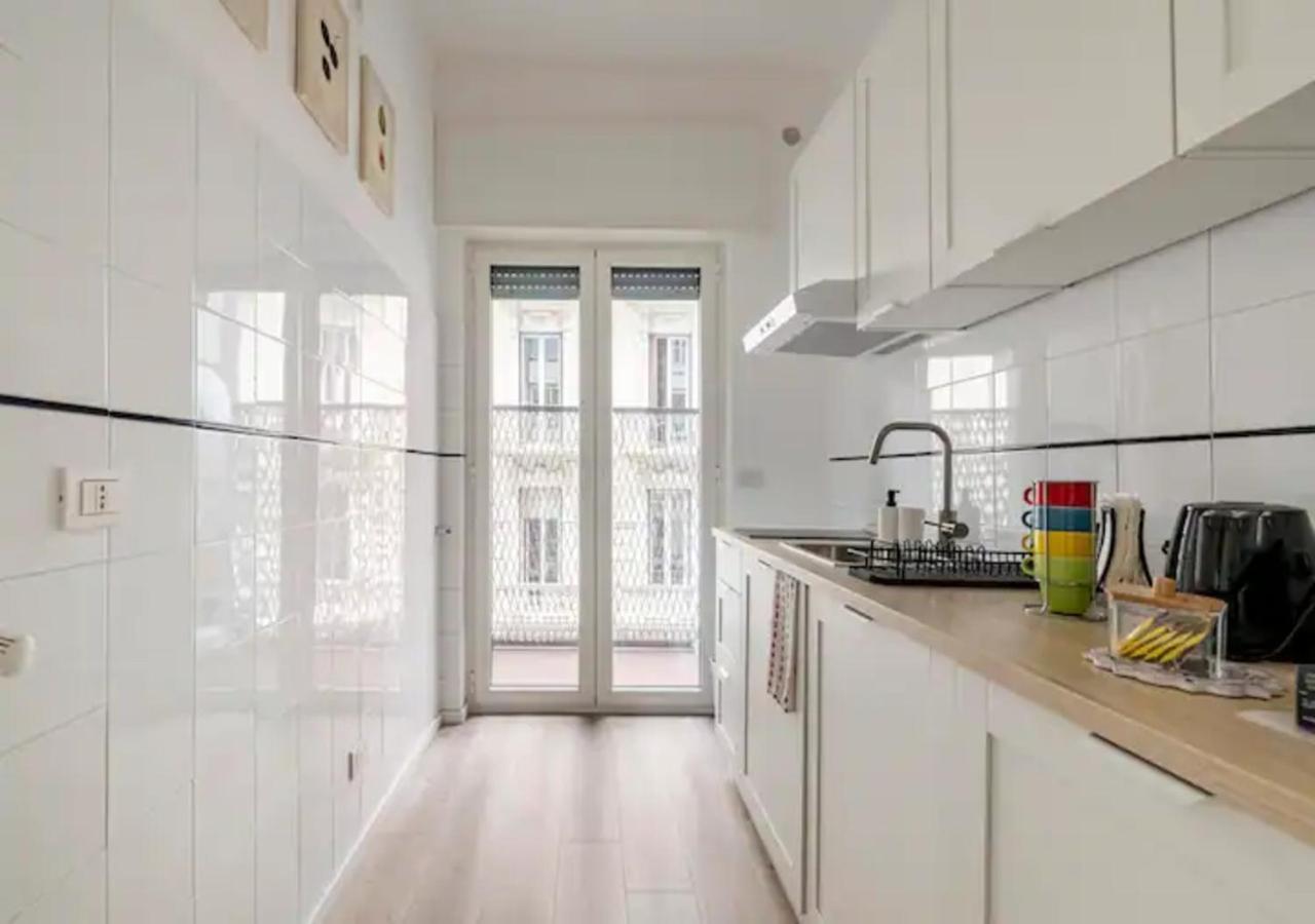 Апартаменты So Fine Petruzzelli Flat Бари Экстерьер фото